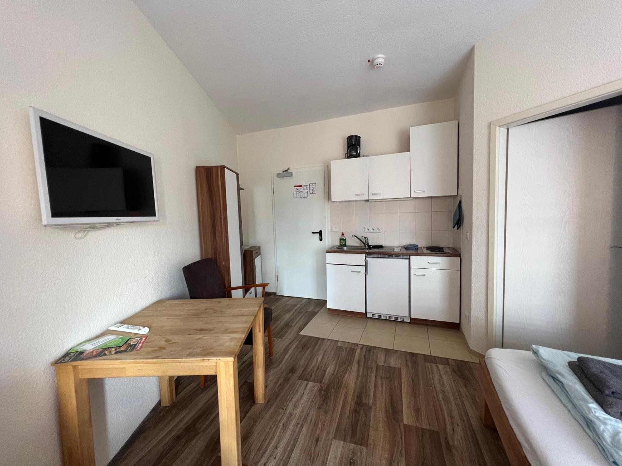 Apart Pension Plaue Бранденбург Экстерьер фото
